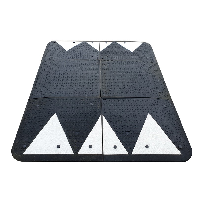 Berliner Cushion - Viso